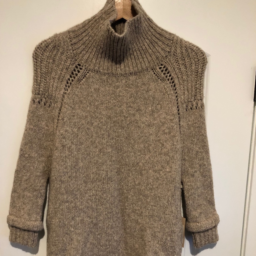 VPL ALPACA CREAM TAN OVERTHROW KNIT